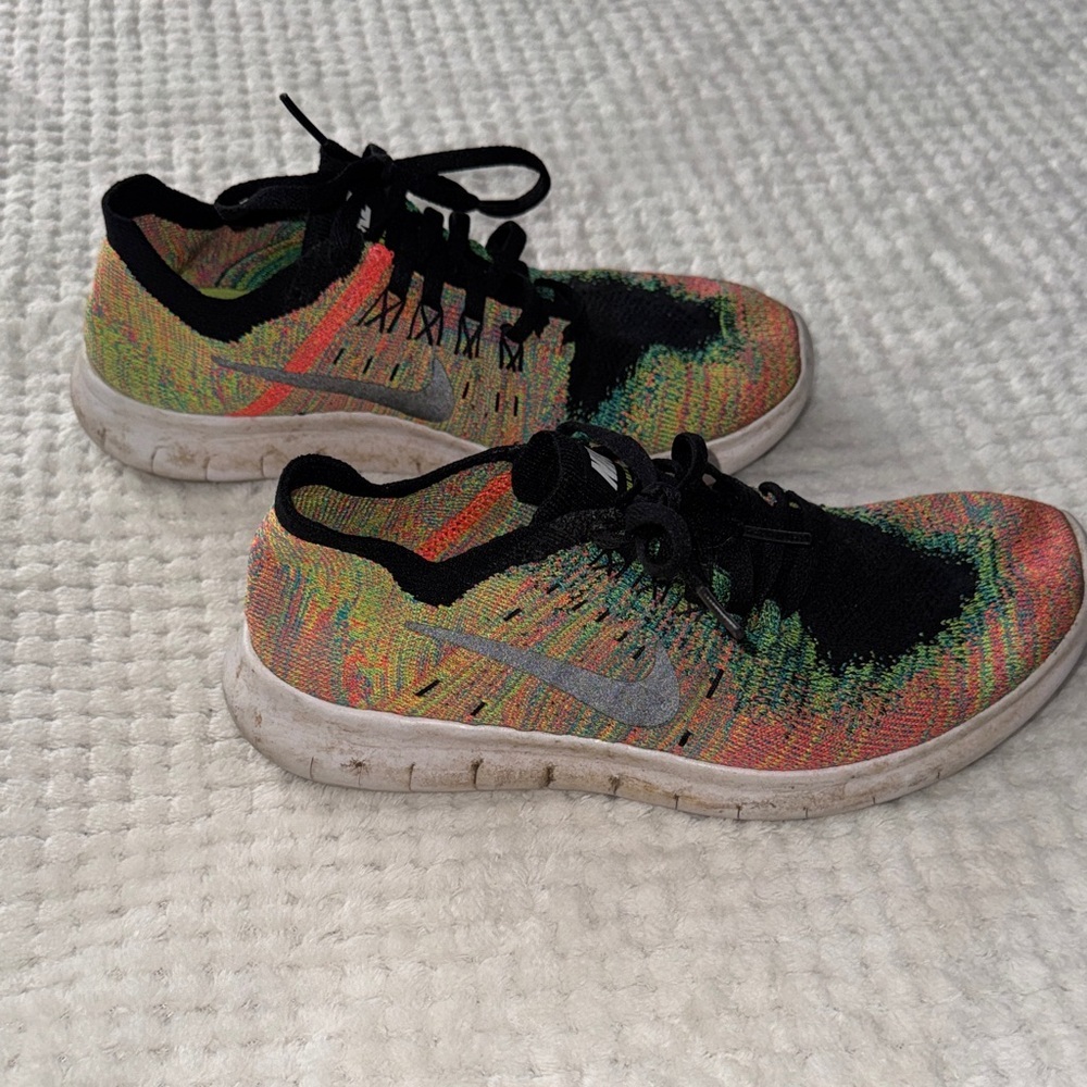 Nike Free RN Flyknit Running Shoes 🌈👟 | Youth Size 6
 ✨